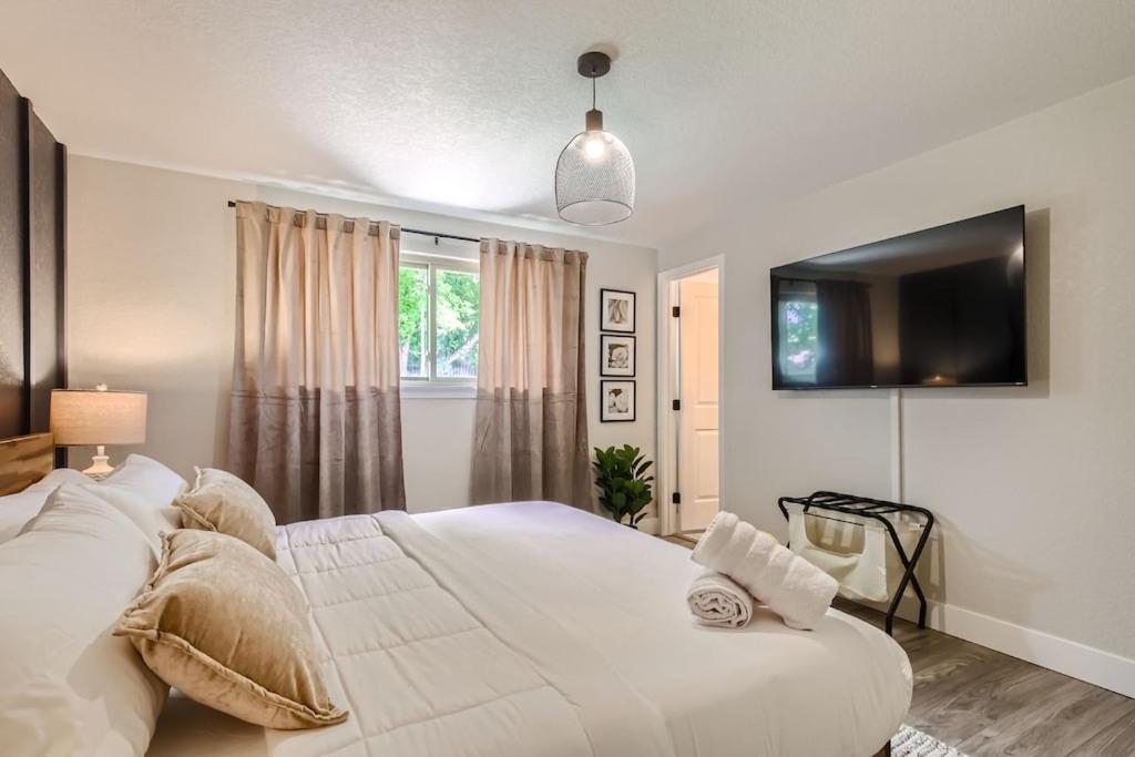 Heights Hideaway - Great Location - Game And Movie Room Westminster Exterior foto
